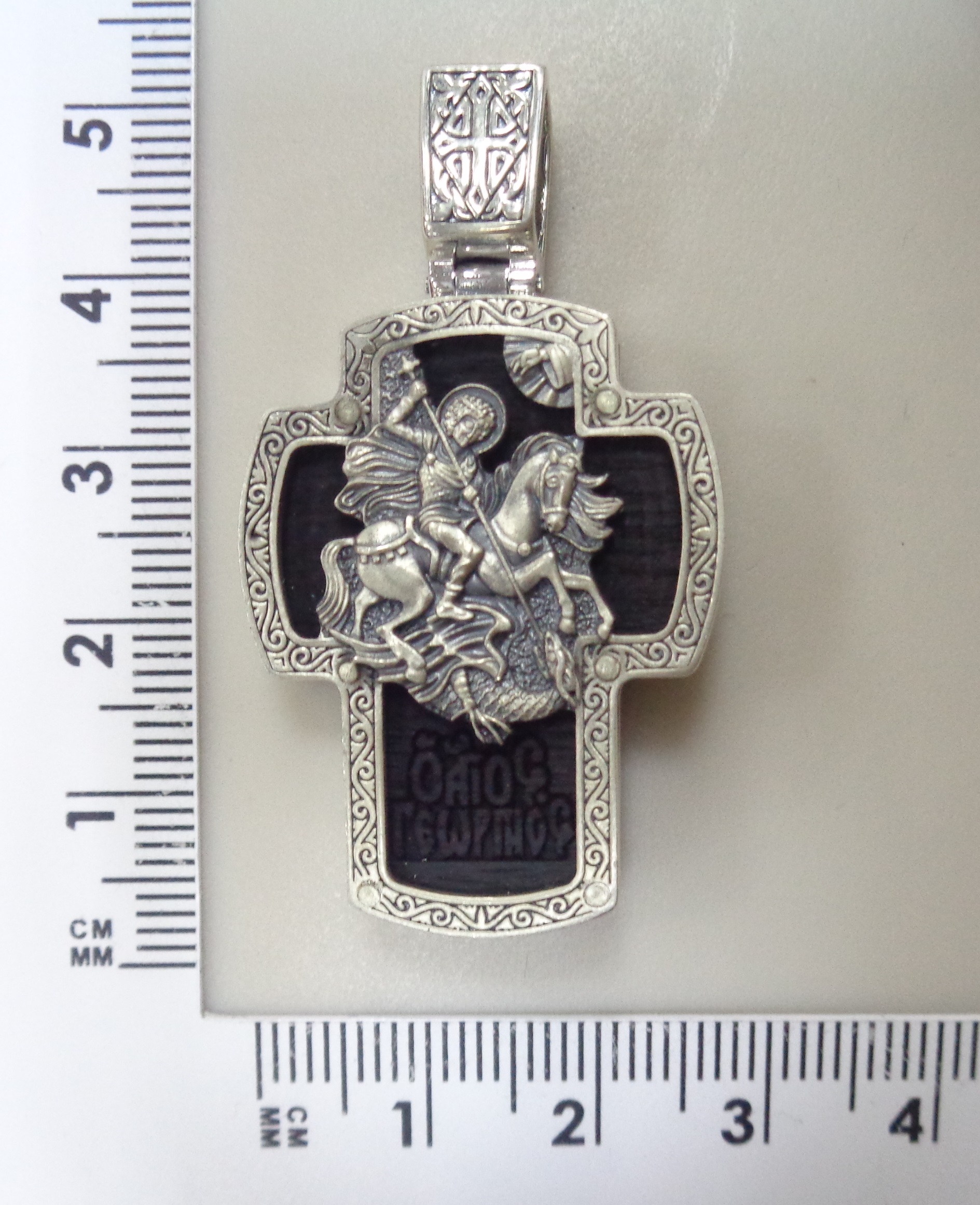 Серебряная подвеска-крест с эбеновым деревом